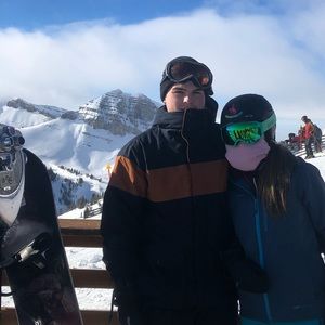 Meet your Posher, Max